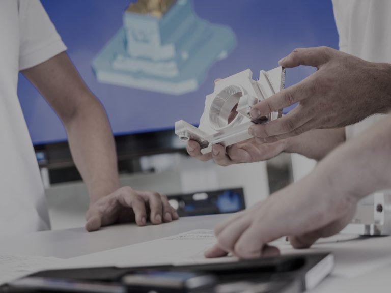 Besprechung zur Oberflächenbehandlung CNC-Technik
